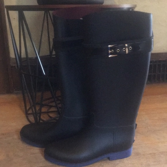 Tommy Hilfiger Shoes - New Tommy Hilfiger rain boots